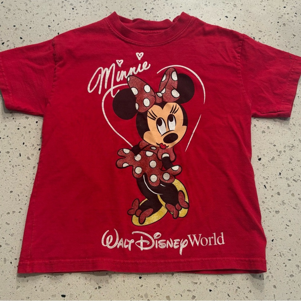 Disney Minnie Mouse‎ Valentine Red Short Sleeve Tee